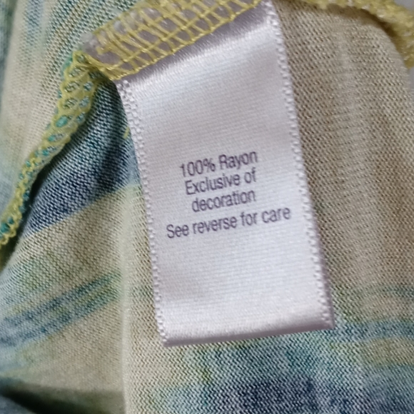 J Lo tank - Picture 4 of 5